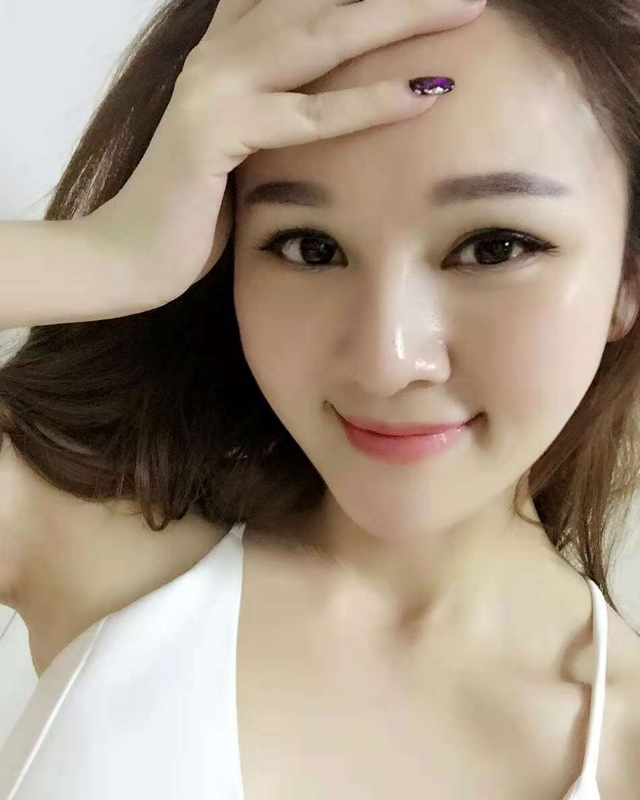 欣颖的第一张照片--新界父母相亲团