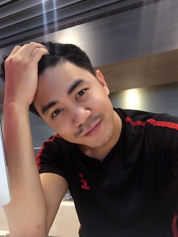 李的第一张照片--新界父母相亲团