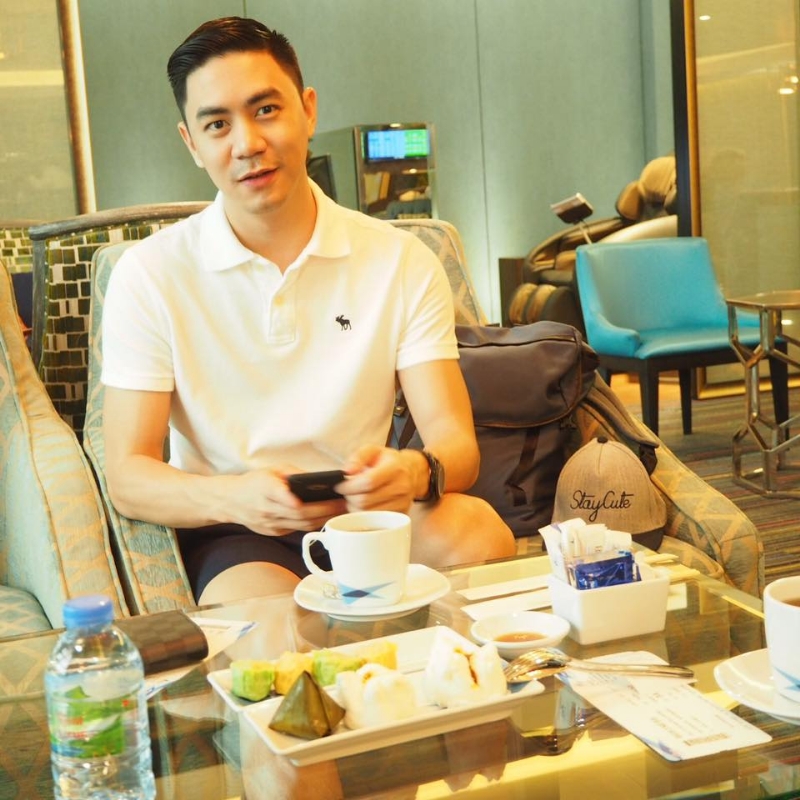 李的第二张照片--新界父母相亲团