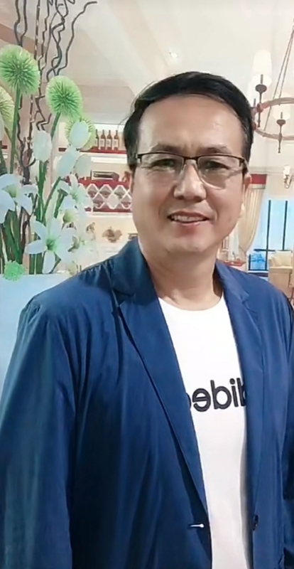 沈先生的第一张照片--新界父母相亲团